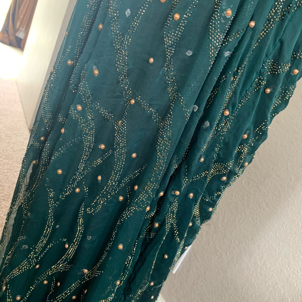 Dress - Picture 3 of 3